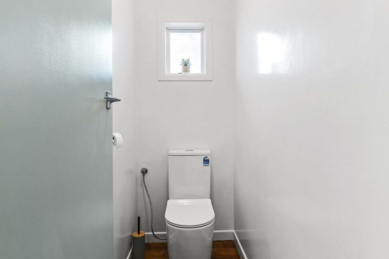 Photo of property in 1149 Devon Road, Bell Block, New Plymouth, 4373