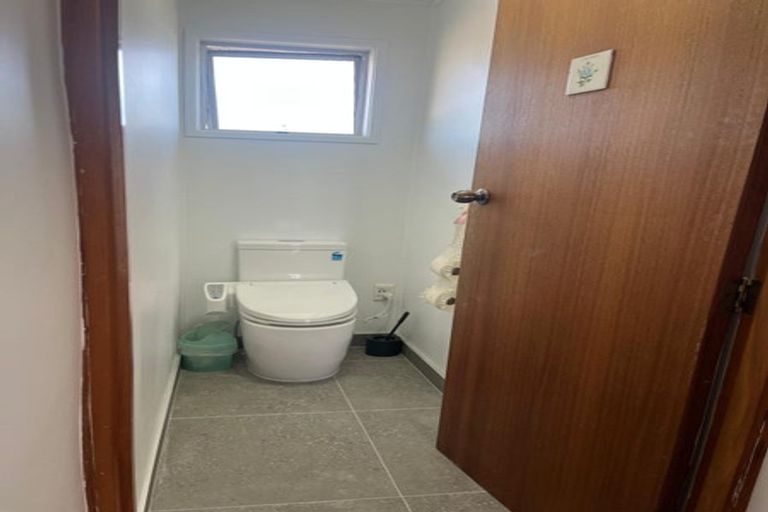 Photo of property in 39 Marvon Downs Avenue, Pakuranga Heights, Auckland, 2010