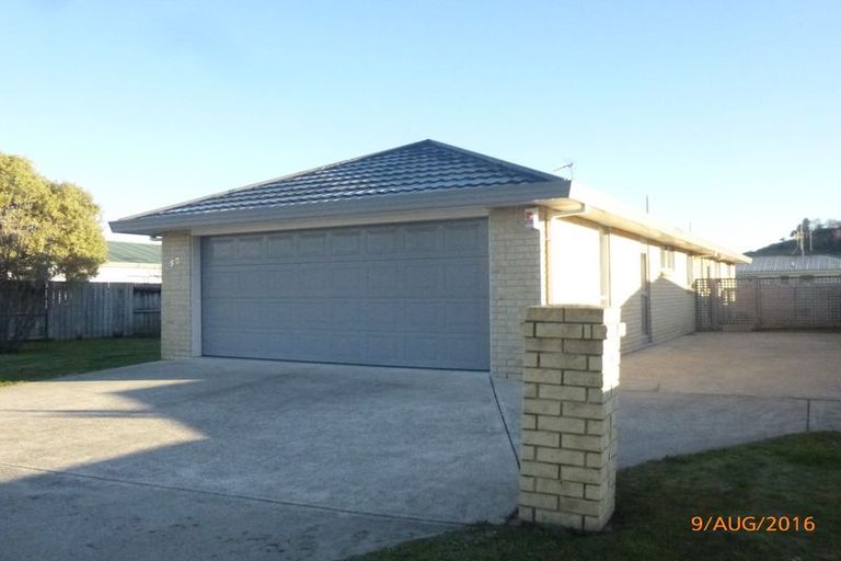 Photo of property in 50 Solomon Street, Brookfield, Tauranga, 3110