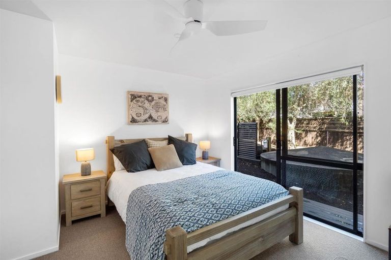 Photo of property in 35 Lagoon Way, Omaha, 0986