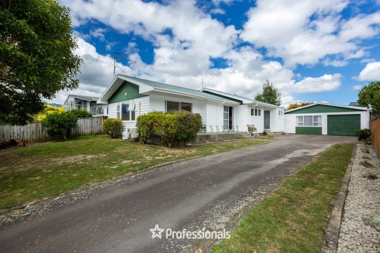 Photo of property in 5 Denver Grove, Totara Park, Upper Hutt, 5018