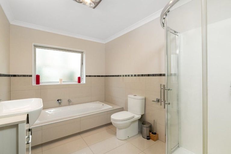 Photo of property in 5 Amy Place, Pyes Pa, Tauranga, 3112