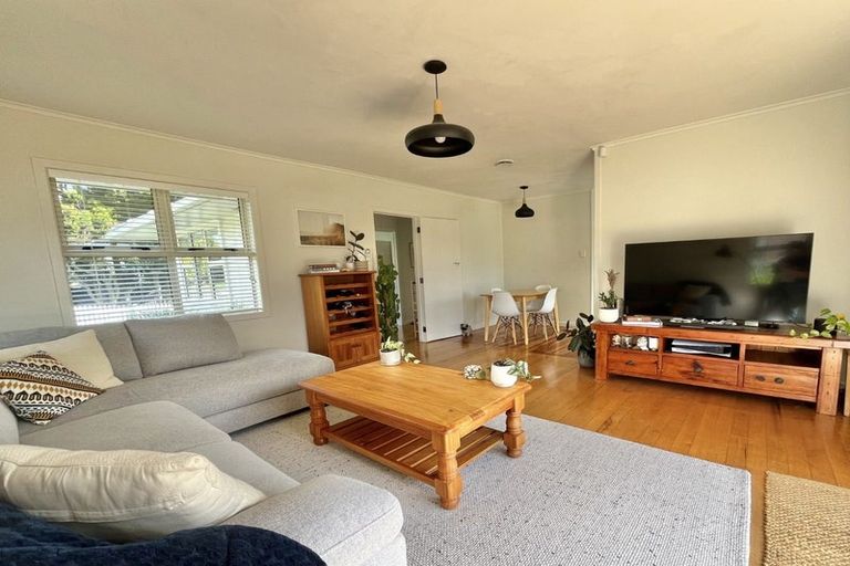 Photo of property in 10 Green Road, Panmure, Auckland, 1072