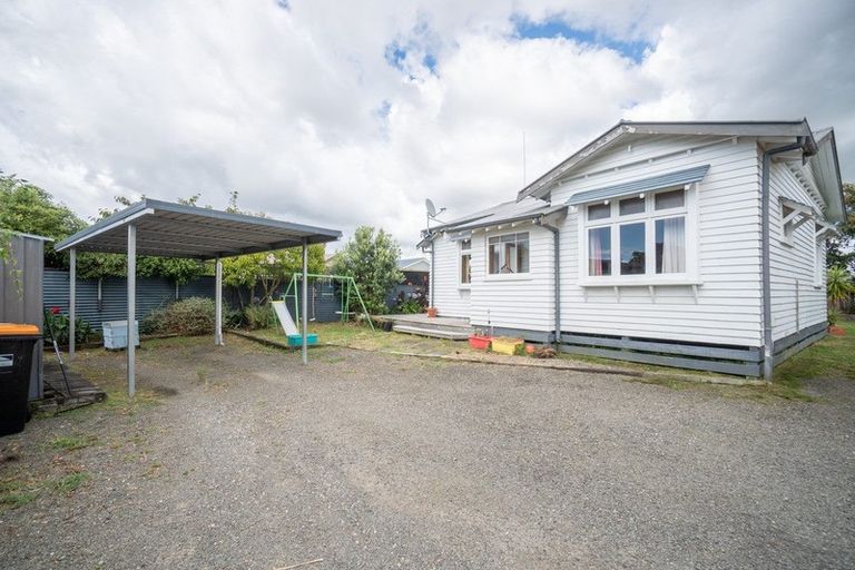 Photo of property in 25 Tiller Close, Kelvin Grove, Palmerston North, 4414