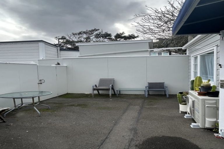 Photo of property in 3/41 Austin Street, Mount Victoria, Wellington, 6011
