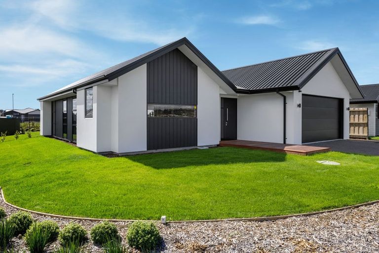 Photo of property in 51 Collier Drive, Halswell, Christchurch, 8025