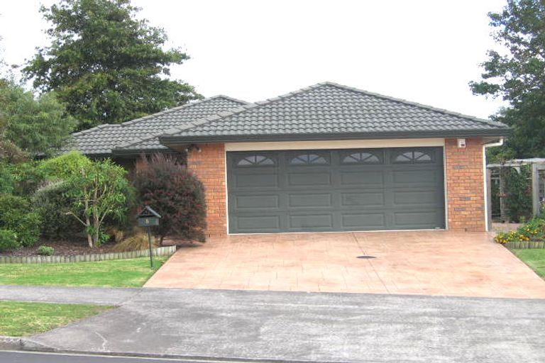 Photo of property in 8 Semillon Avenue, Henderson, Auckland, 0612