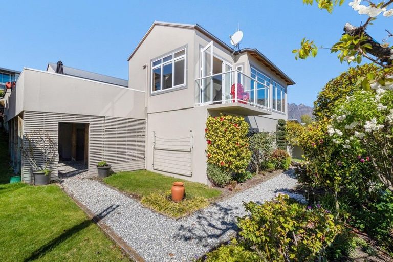 Photo of property in 7 Yewlett Crescent, Frankton, Queenstown, 9300