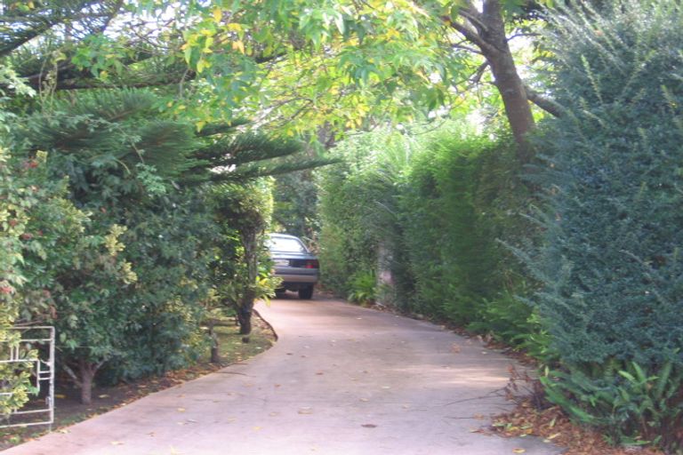 Photo of property in 4 Penders Place, Henderson, Auckland, 0610