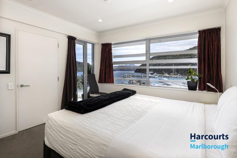 Photo of property in Oxleys Rock Apartments, 303/6 London Quay, Picton, 7220