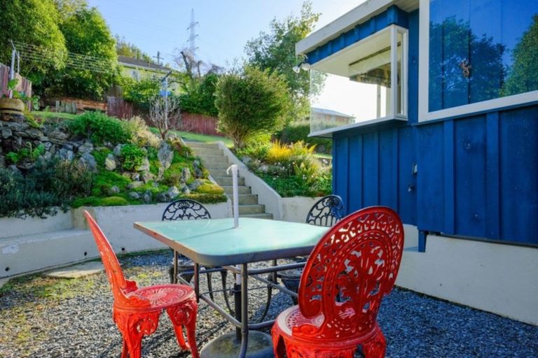 Photo of property in 6 Thomson Street, Lookout Point, Dunedin, 9011