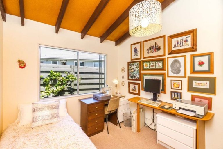 Photo of property in 464 Warspite Avenue, Ascot Park, Porirua, 5024