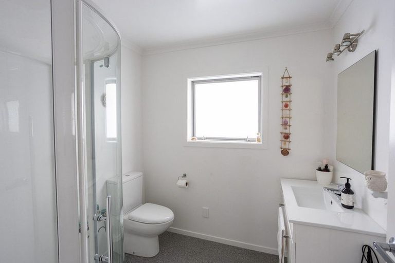 Photo of property in 22 Austin Reid Avenue, Carterton, 5713