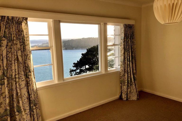 Photo of property in 122 Grafton Road, Roseneath, Wellington, 6011