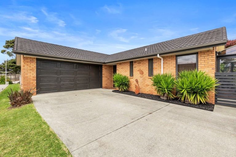 Photo of property in 15 Kedge Drive, Mangawhai, 0505