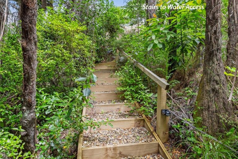 Photo of property in 104d Greenslade Road, Raglan, 3295