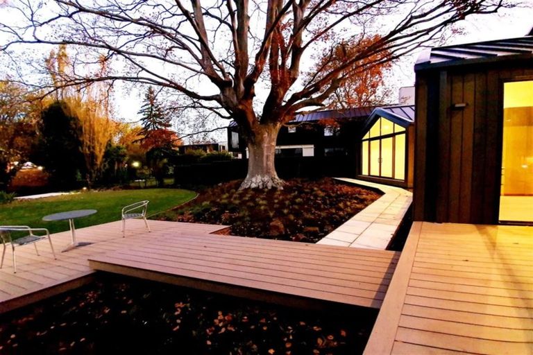 Photo of property in 1a Wood Lane, Fendalton, Christchurch, 8014