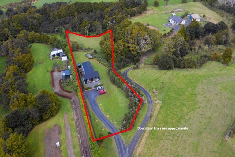 Photo of property in 16b Poplar Glade, Mangawhai, Kaiwaka, 0573