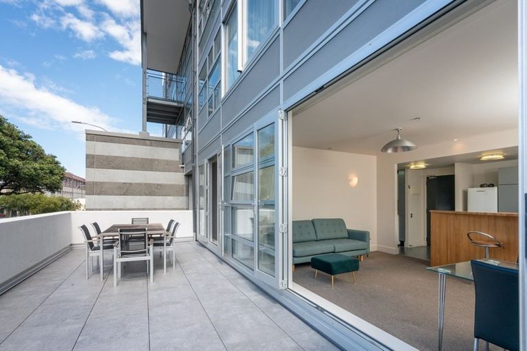 Photo of property in St Pauls Apartments, 4/43 Mulgrave Street, Thorndon, Wellington, 6011