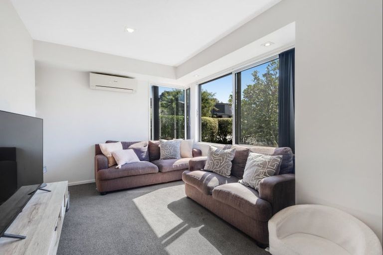 Photo of property in 9 Shelly Beach Parade, Cockle Bay, Auckland, 2014