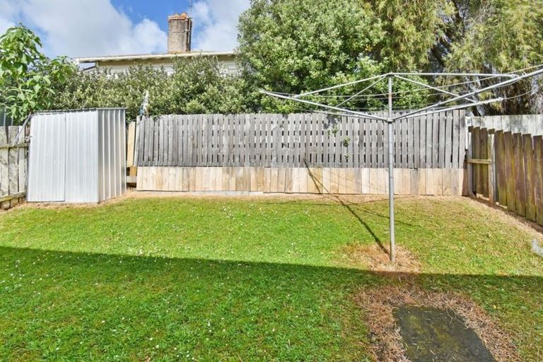 Photo of property in 2/1 Plunket Avenue, Papatoetoe, Auckland, 2104