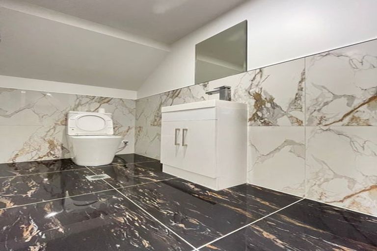 Photo of property in 10b Benton Place, Manurewa, Auckland, 2102