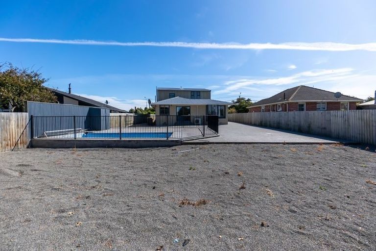 Photo of property in 195 Springs Road, Hornby, Christchurch, 8042