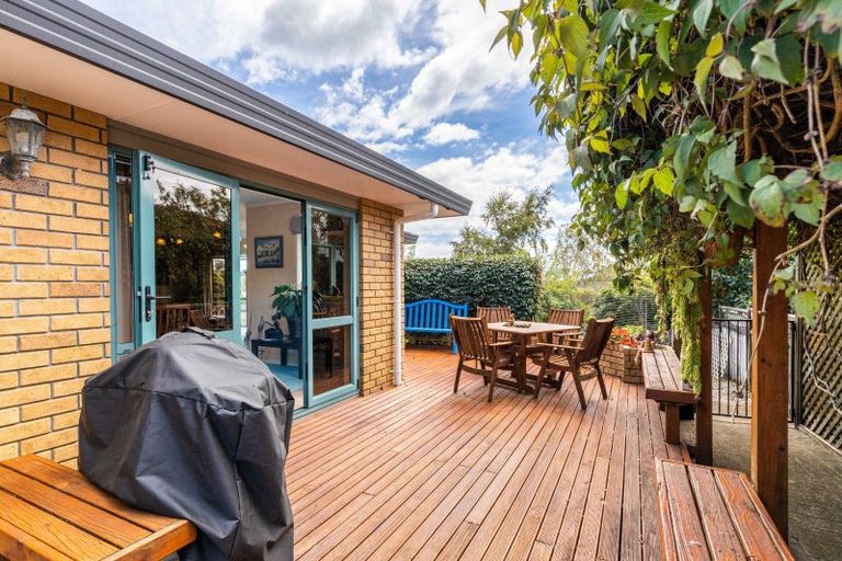 Photo of property in 22 Ashmore Drive, Frankleigh Park, New Plymouth, 4310