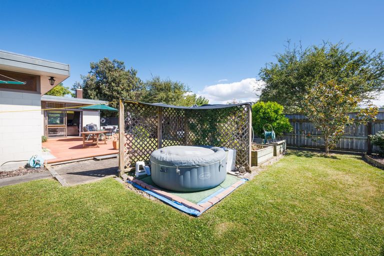 Photo of property in 36 Chippendale Crescent, Highbury, Palmerston North, 4412