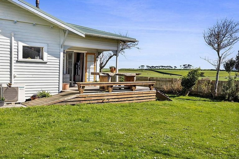 Photo of property in 570 South Road, Hawera, 4672