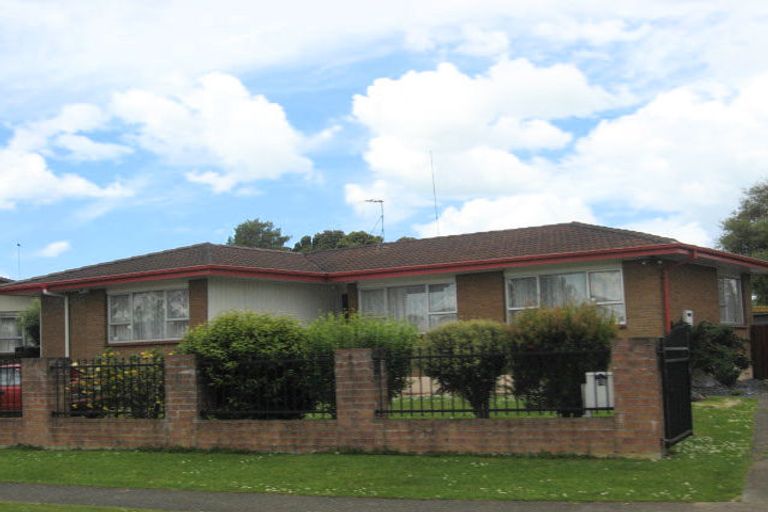 Photo of property in 28 John Walker Drive, Manurewa, Auckland, 2102