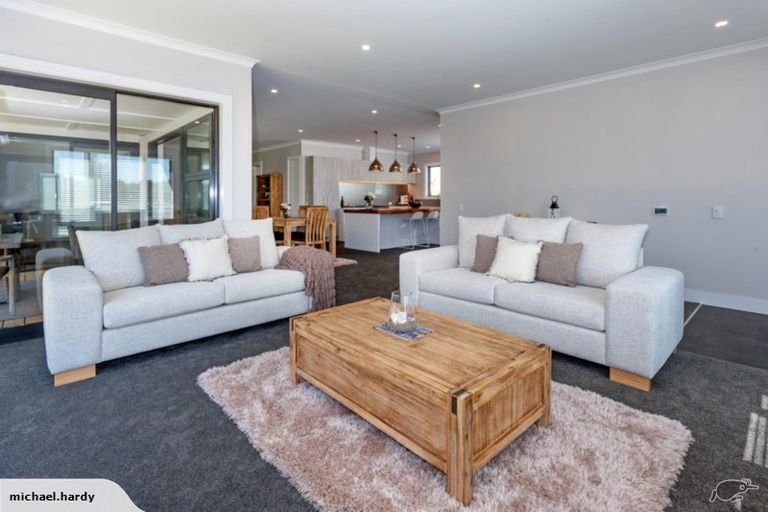 Photo of property in 150 Kupe Drive, Whitianga, 3510