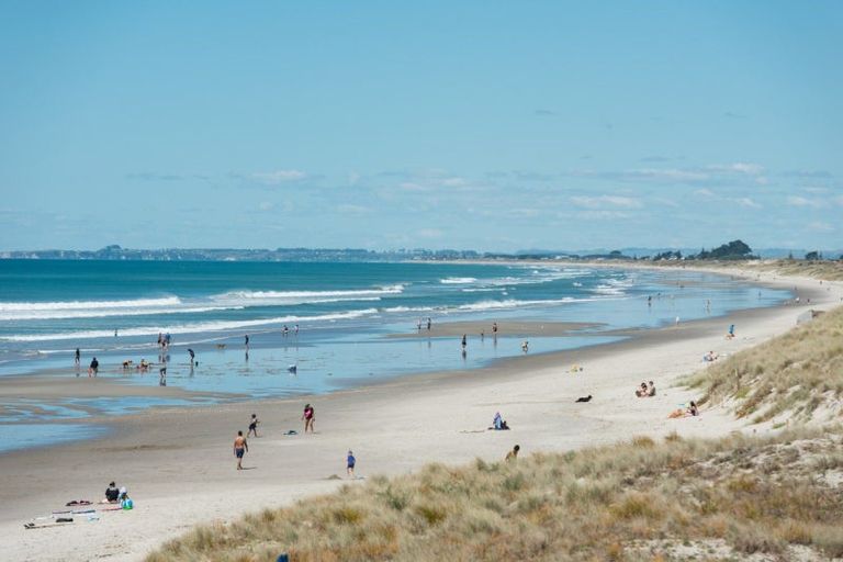 Photo of property in 2 Excelsa Place, Papamoa Beach, Papamoa, 3118