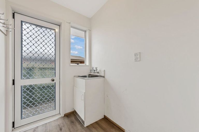 Photo of property in 1/127 Gilberthorpes Road, Hei Hei, Christchurch, 8042