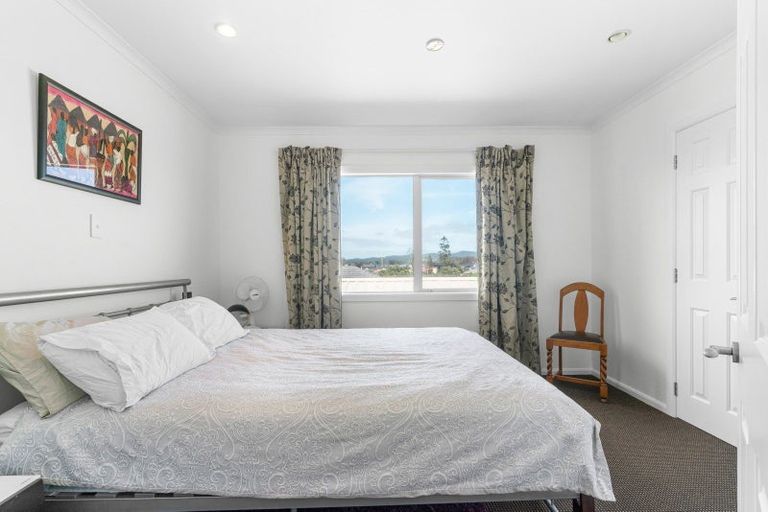 Photo of property in 59c One Tree Point Road, One Tree Point, 0118