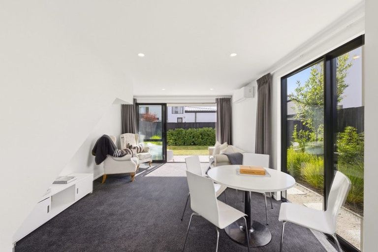 Photo of property in 62d Cleveland Street, Edgeware, Christchurch, 8013