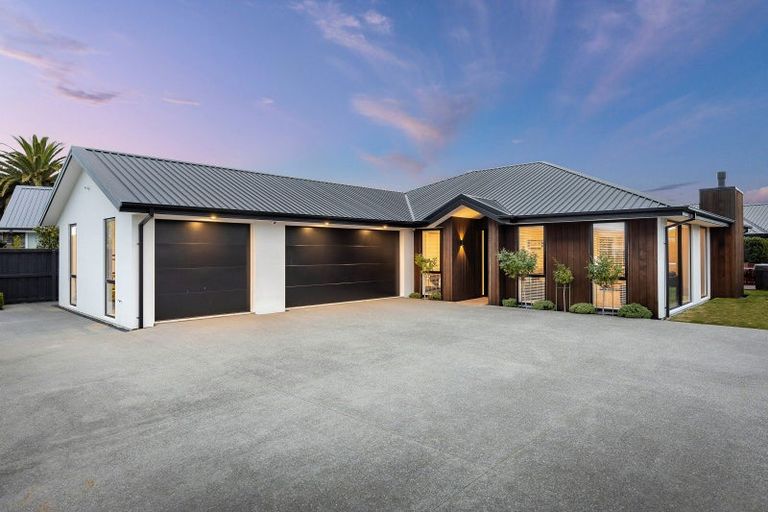 Photo of property in 209 Highsted Road, Casebrook, Christchurch, 8051