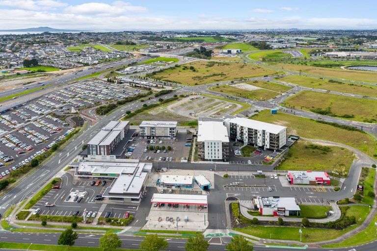 Photo of property in 103/7 Kaipiho Lane, Albany, Auckland, 0632