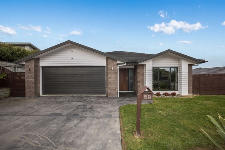 Photo of property in 59 Aotea Drive, Aotea, Porirua, 5024