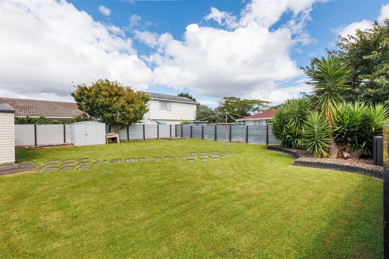 Photo of property in 11 Waltham Court, Cloverlea, Palmerston North, 4412