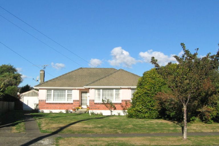 Photo of property in 18 Routley Crescent, Elderslea, Upper Hutt, 5018