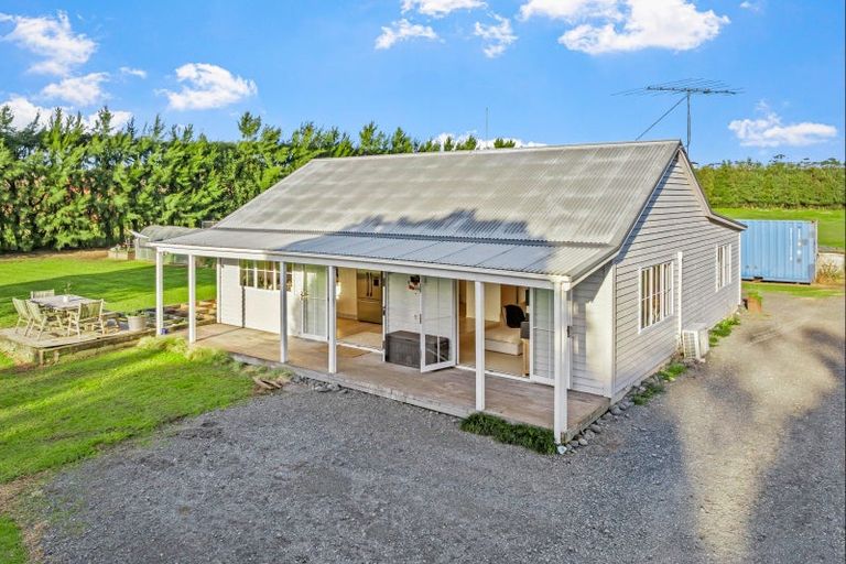 Photo of property in 242b Omaha Flats Road, Tawharanui Peninsula, 0986