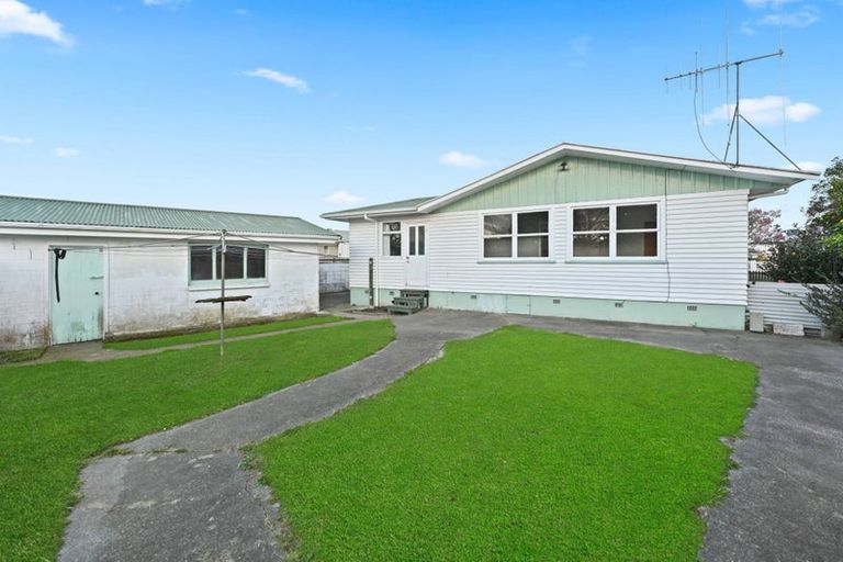 Photo of property in 12 Rosalind Street, Deanwell, Hamilton, 3206