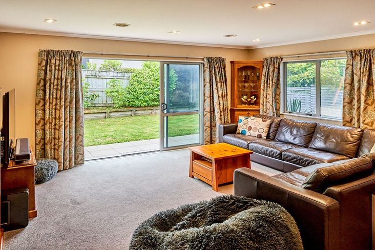 Photo of property in 12 Peel Lane, Aotea, Porirua, 5024