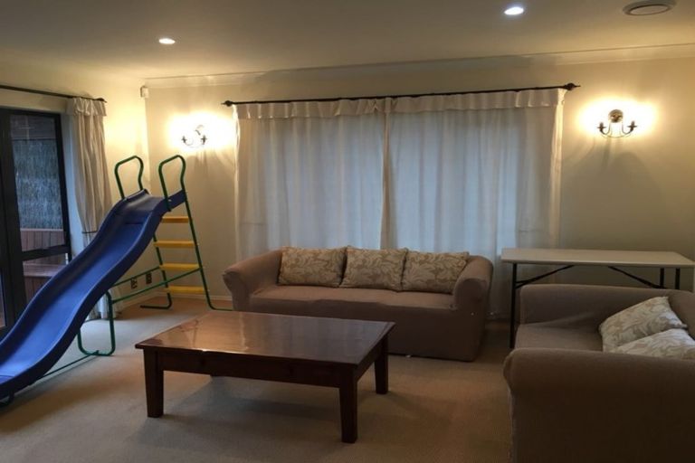 Photo of property in 22 Whitford Place, Rototuna North, Hamilton, 3210