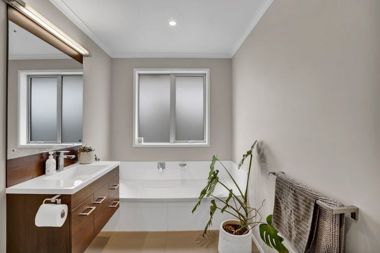 Photo of property in 7 Rawiri Drive, Bell Block, New Plymouth, 4312