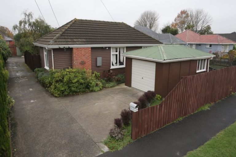 Photo of property in 1/27 Moreland Avenue, Papanui, Christchurch, 8053