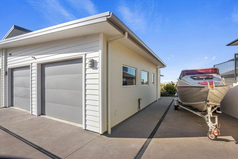 Photo of property in 13 Tohora View, Waihi Beach, 3611