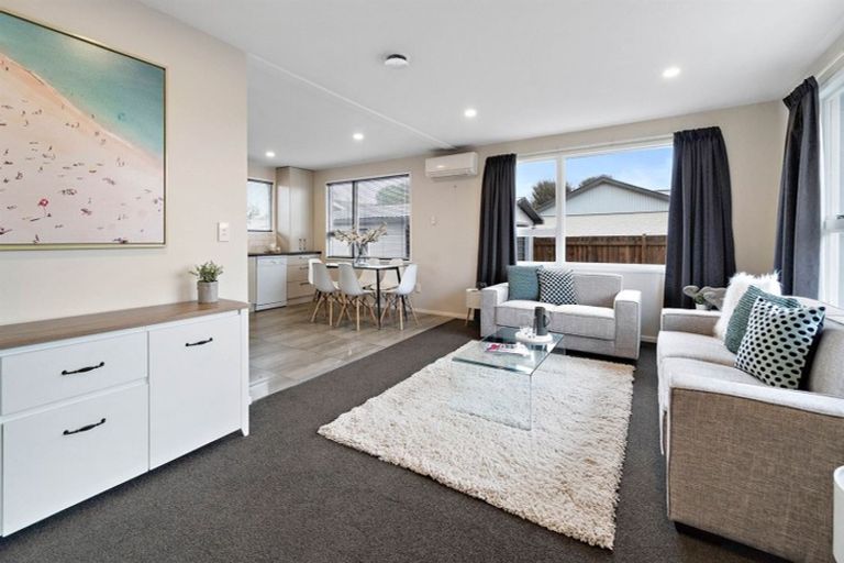 Photo of property in 1/7 Farnborough Street, Aranui, Christchurch, 8061