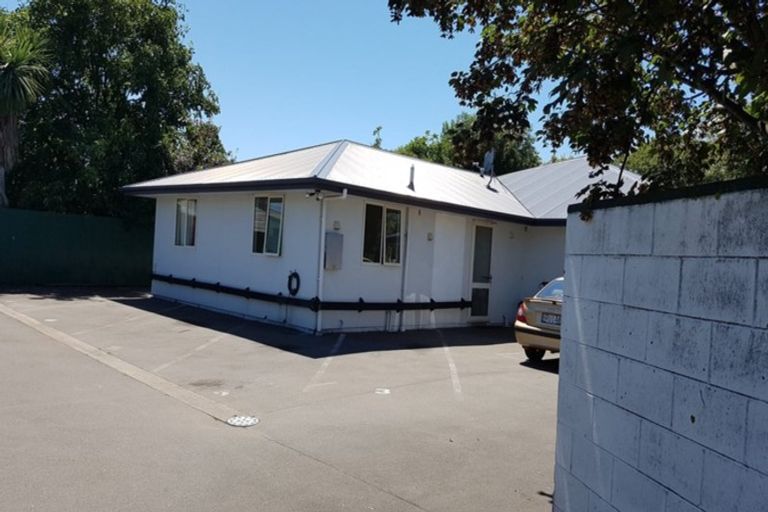 Photo of property in 352a Blenheim Road, Upper Riccarton, Christchurch, 8041